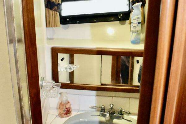 Californian  Yacht For Sale