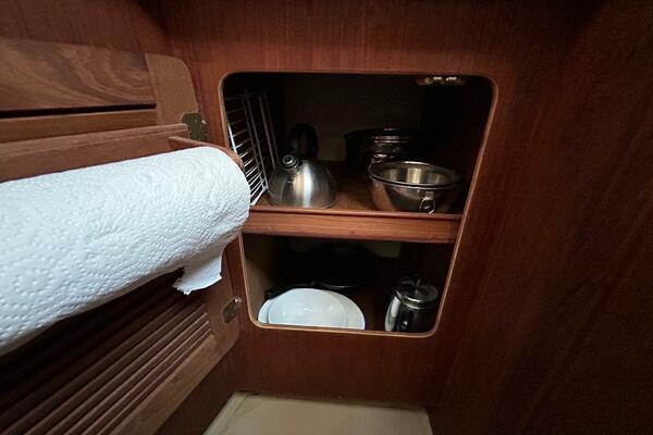 Galley storage