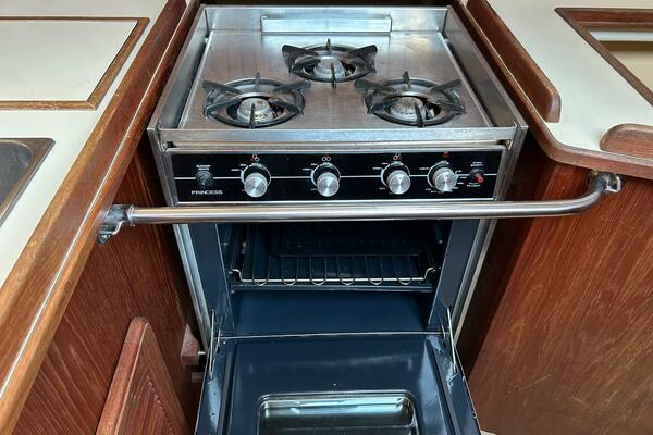 Princess gas stove/oven