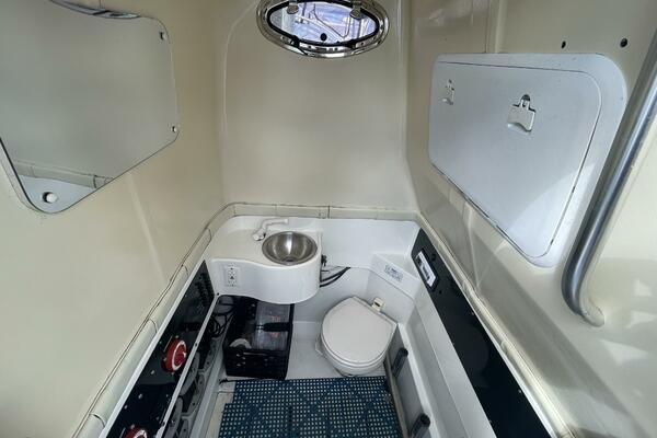 33ft Hydra Sports Yacht For Sale