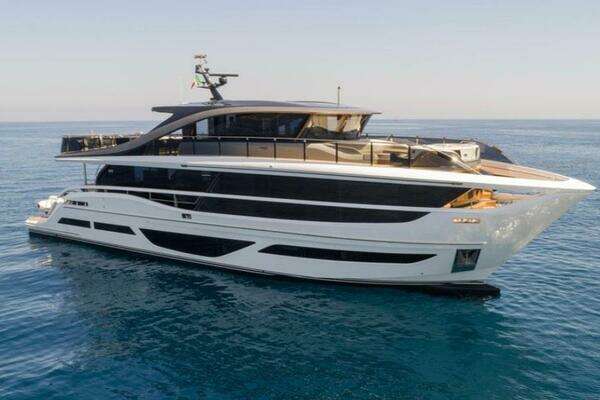 95-ft-Princess-2021--Darroksi   Italy  yacht for sale