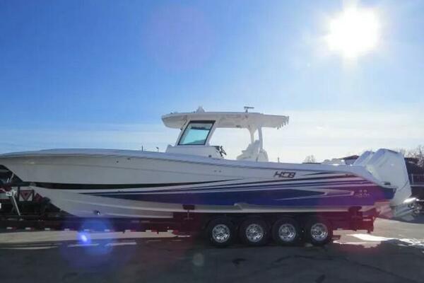 39ft HCB Yacht For Sale
