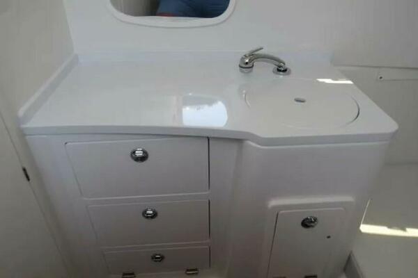 39ft HCB Yacht For Sale