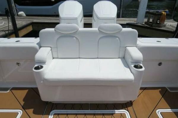 39ft HCB Yacht For Sale