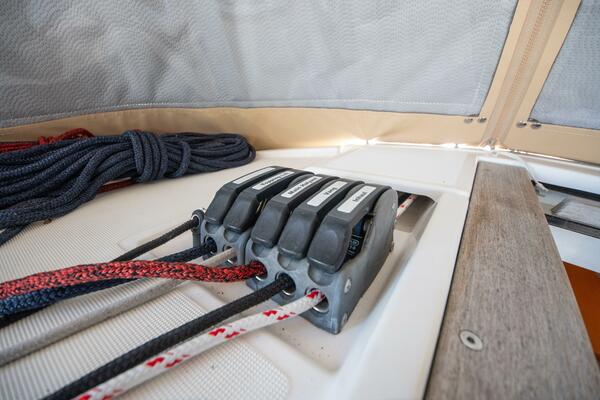 43ft Jeanneau Yacht For Sale