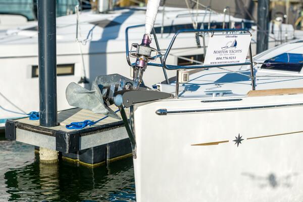 43ft Jeanneau Yacht For Sale