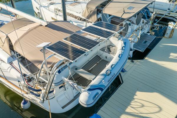 43ft Jeanneau Yacht For Sale