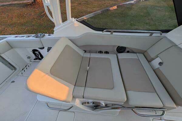 2023 Boston Whaler 24