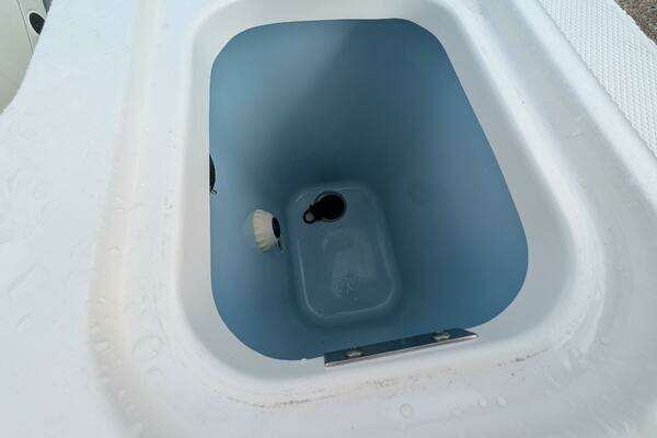 2023 Boston Whaler 24