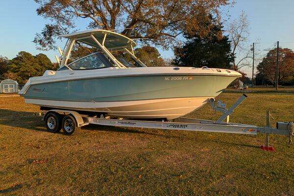 2023 Boston Whaler 24
