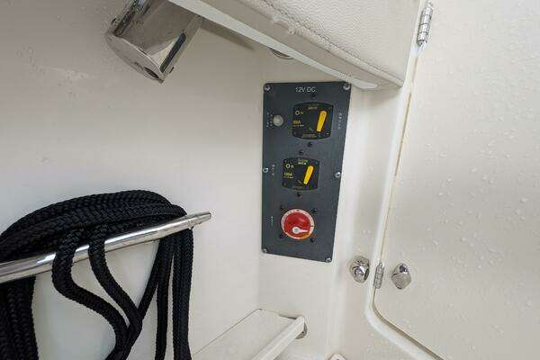 2023 Boston Whaler 24