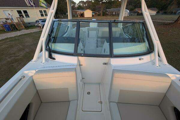 2023 Boston Whaler 24