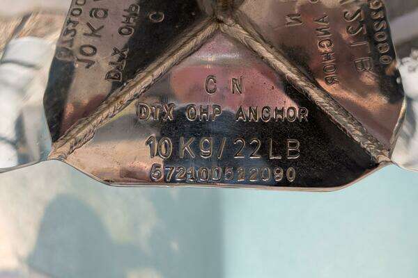 2023 Boston Whaler 24