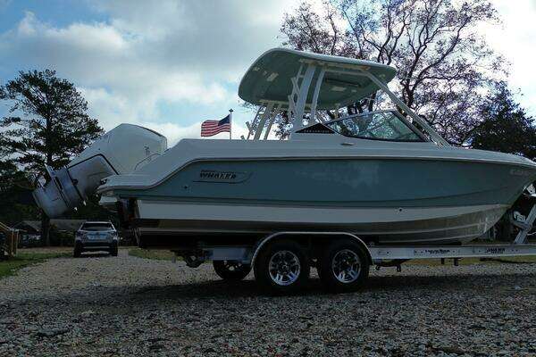 2023 Boston Whaler 24
