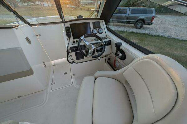 2023 Boston Whaler 24