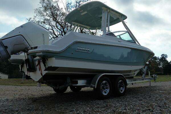 2023 Boston Whaler 24