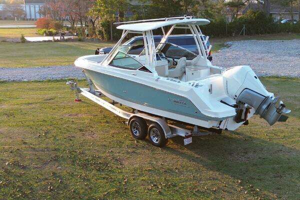 2023 Boston Whaler 24