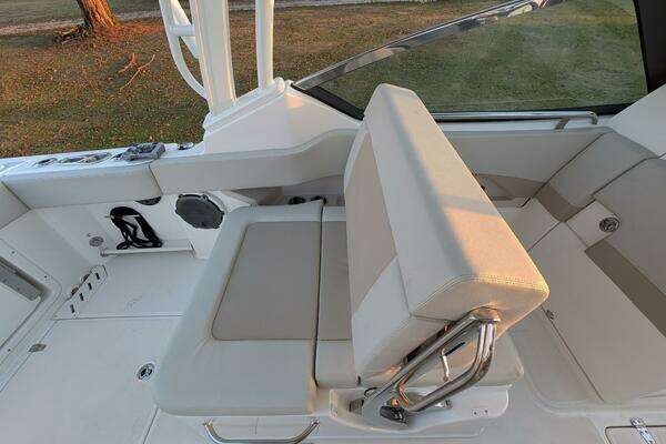 2023 Boston Whaler 24