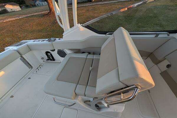 2023 Boston Whaler 24