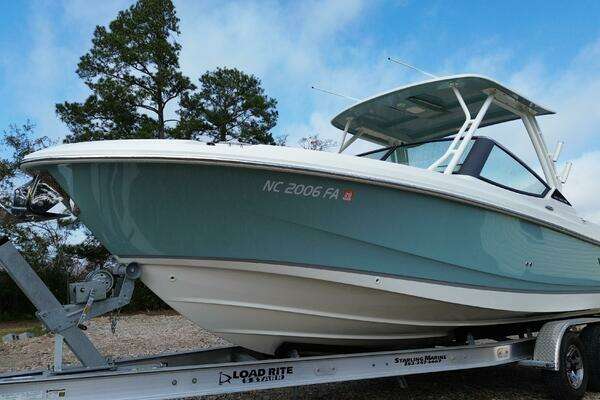 2023 Boston Whaler 24