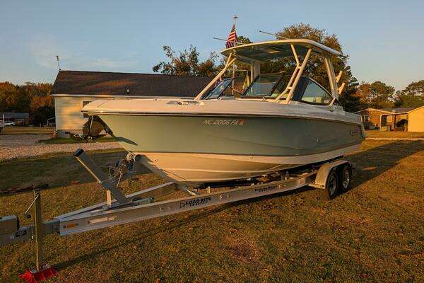 2023 Boston Whaler 24