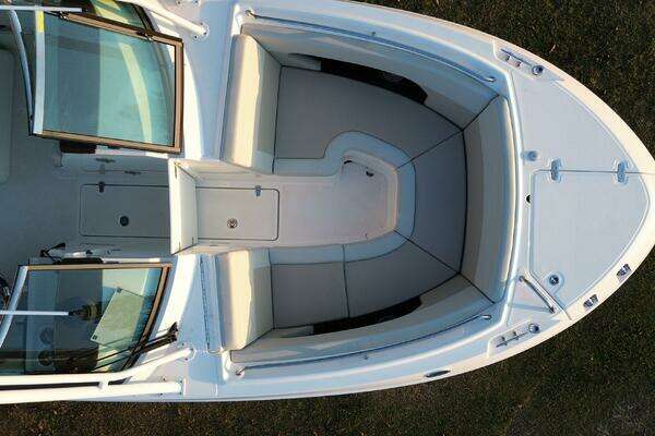 2023 Boston Whaler 24