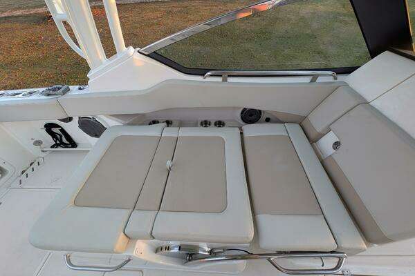 2023 Boston Whaler 24
