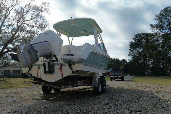 2023 Boston Whaler 24