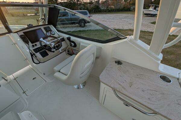 2023 Boston Whaler 24