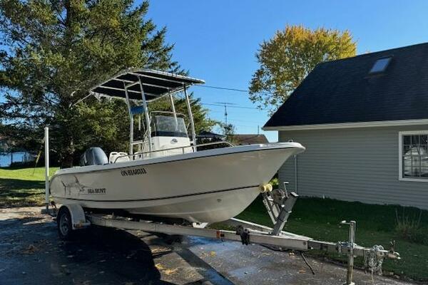 18ft Sea Hunt Yacht For Sale