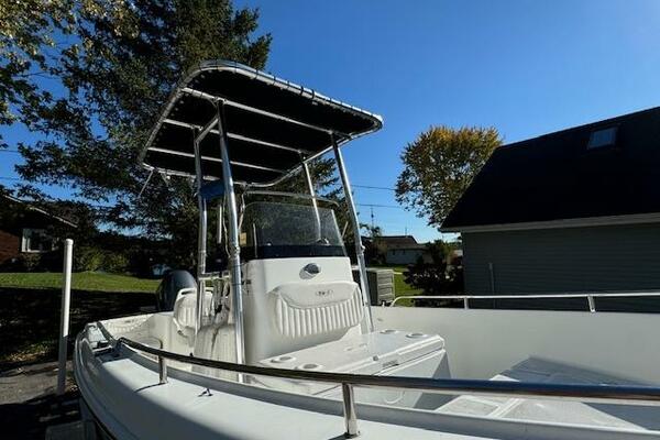 18ft Sea Hunt Yacht For Sale