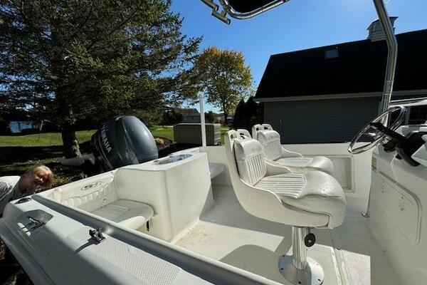 18ft Sea Hunt Yacht For Sale