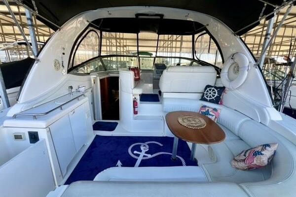 8 Partner Ship 2003 Cruisers 3772 Cockpit 3 Medium