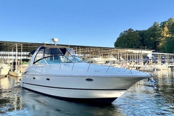 2 Partner Ship 2003 Cruisers 3772 Stb View 1 Medium