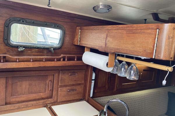 34ft Pacific Seacraft Yacht For Sale