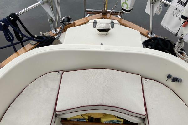 34ft Pacific Seacraft Yacht For Sale