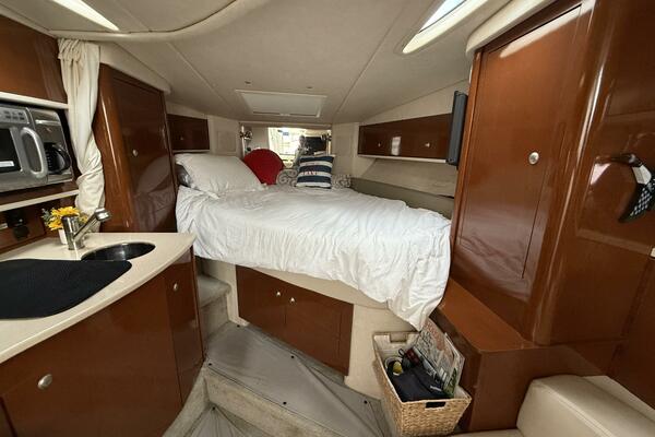 31ft Sea Ray Yacht For Sale