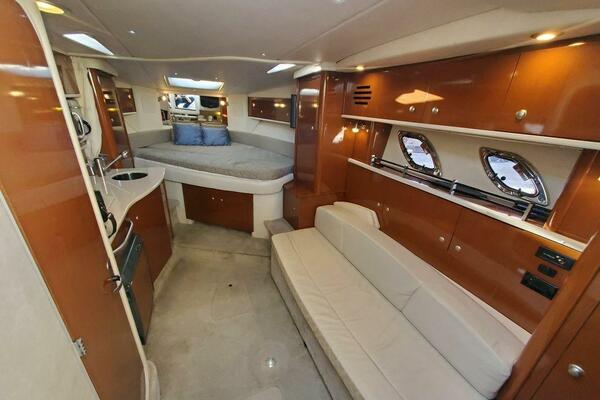 31ft Sea Ray Yacht For Sale