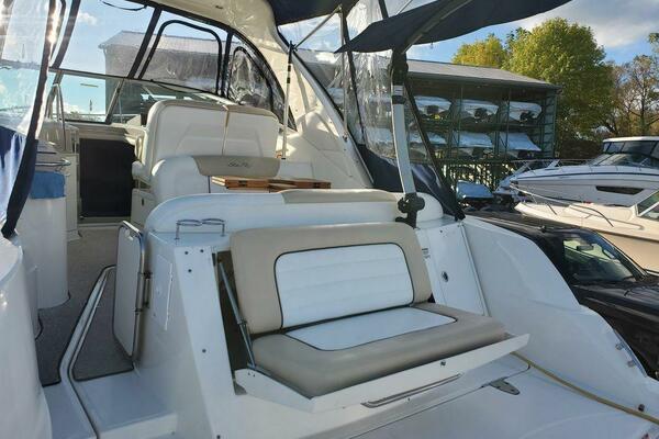 31ft Sea Ray Yacht For Sale