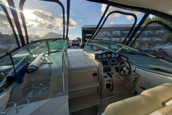 31ft Sea Ray Yacht For Sale