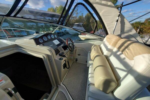 31ft Sea Ray Yacht For Sale