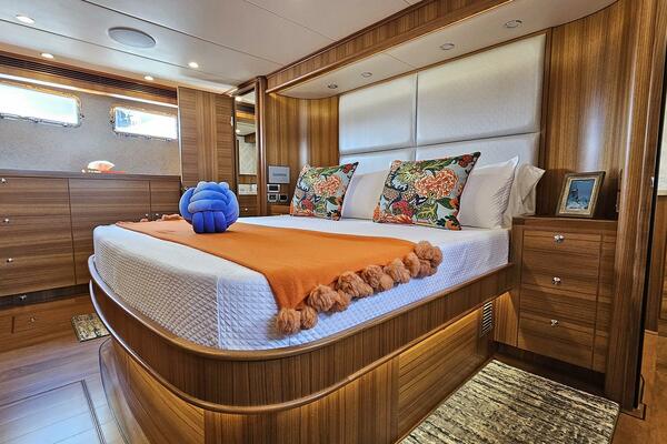 KNOT STABLE 72ft Outer Reef Yachts Yacht For Sale