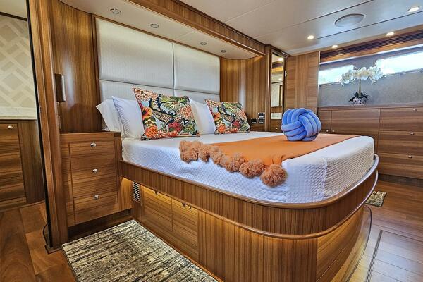 KNOT STABLE 72ft Outer Reef Yachts Yacht For Sale