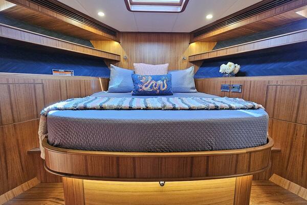 KNOT STABLE 72ft Outer Reef Yachts Yacht For Sale
