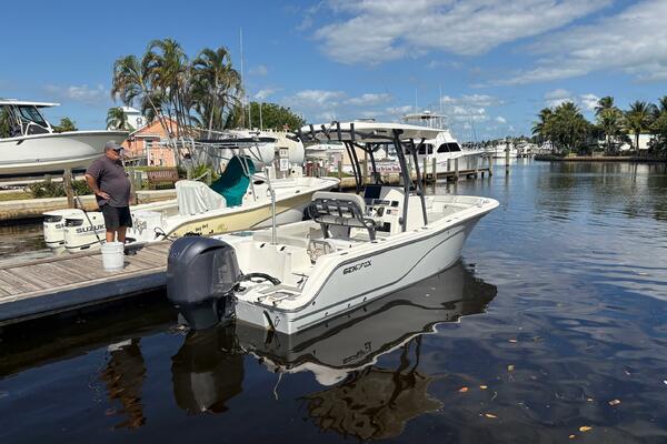 24ft Sea Fox Yacht For Sale