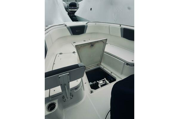 27ft Robalo Yacht For Sale