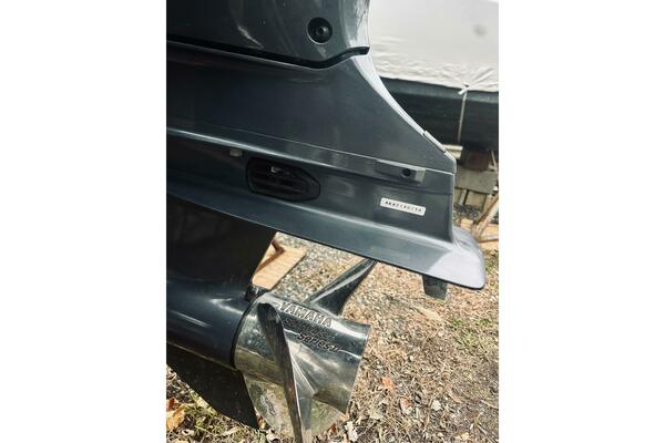 27ft Robalo Yacht For Sale