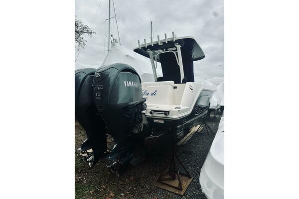27ft Robalo Yacht For Sale