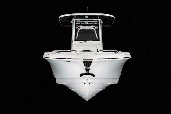 2022 Robalo 27