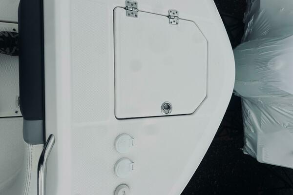 27ft Robalo Yacht For Sale